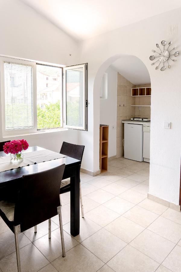 Guest House Jasna 부드바 외부 사진