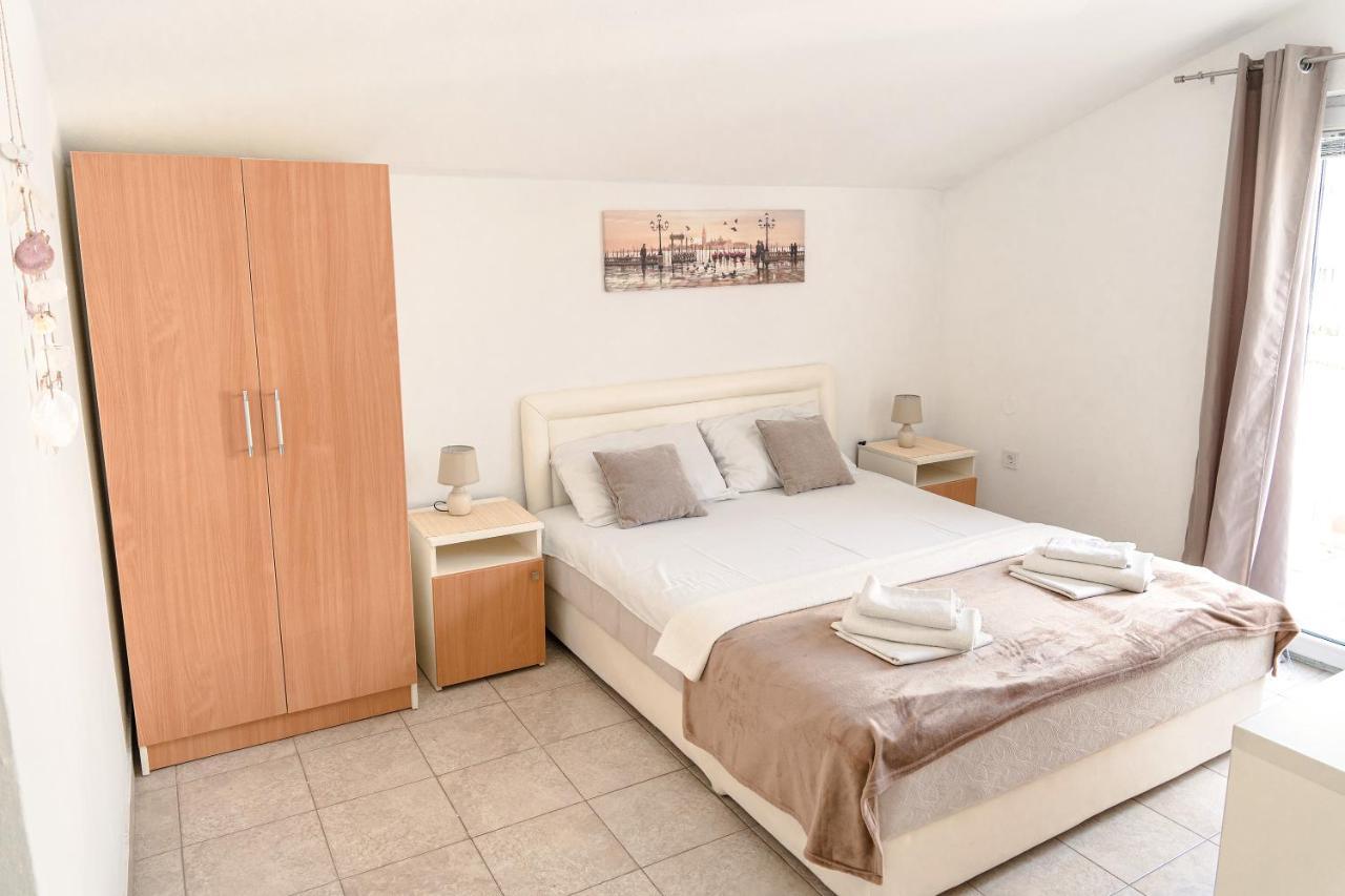Guest House Jasna 부드바 외부 사진