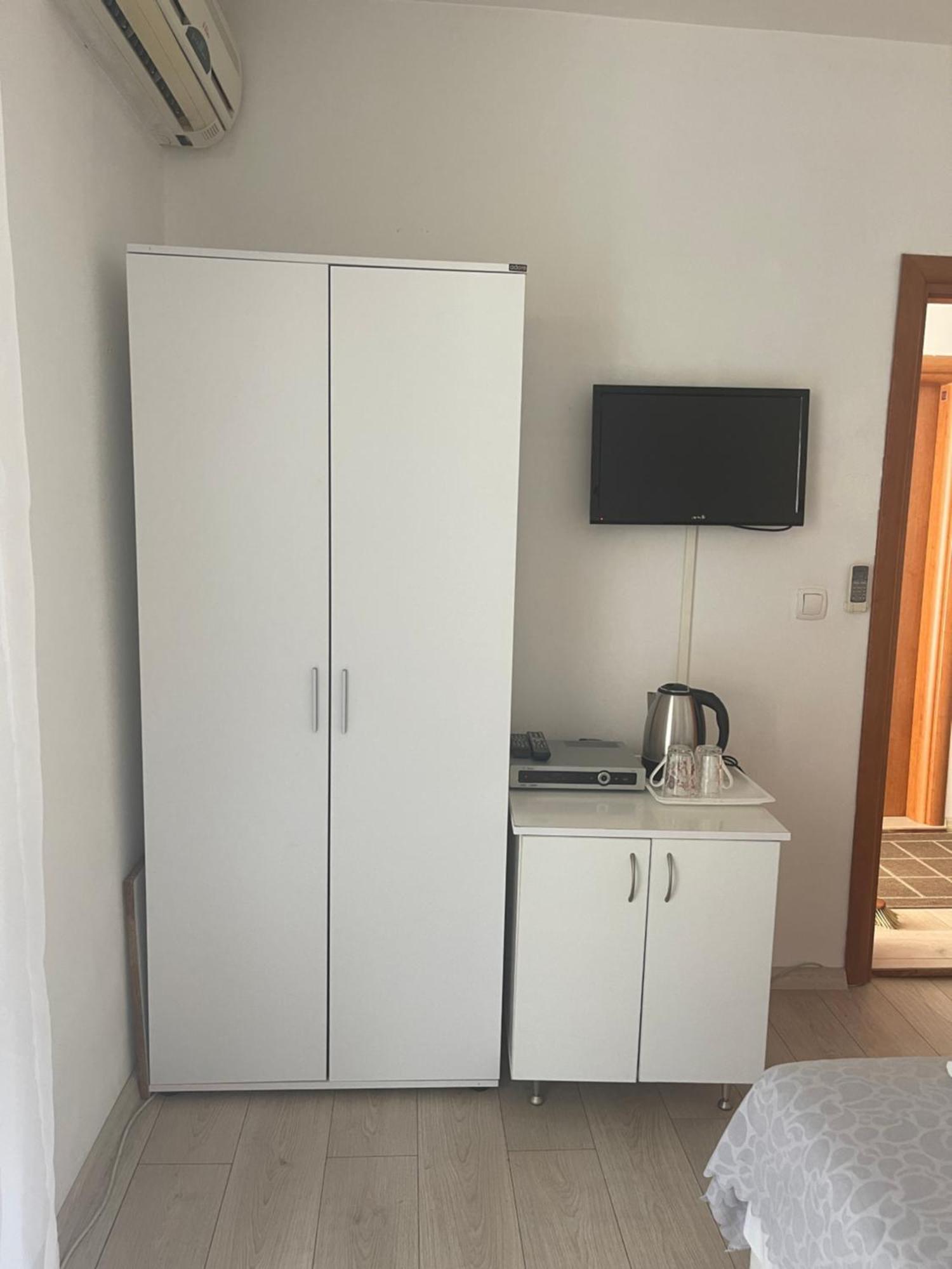 Guest House Jasna 부드바 외부 사진